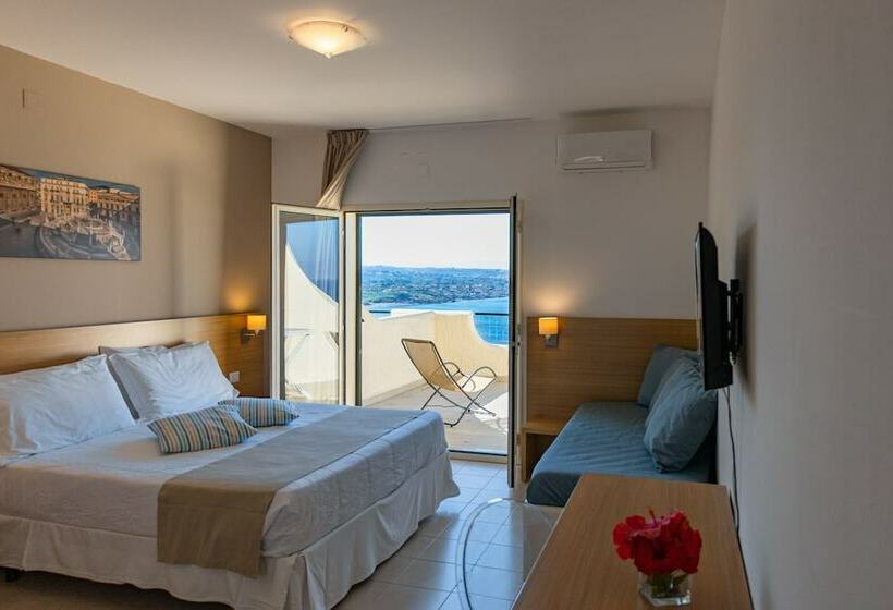 4인용 수피리어 룸, Cdshotels Terrasini   Città Del Mare