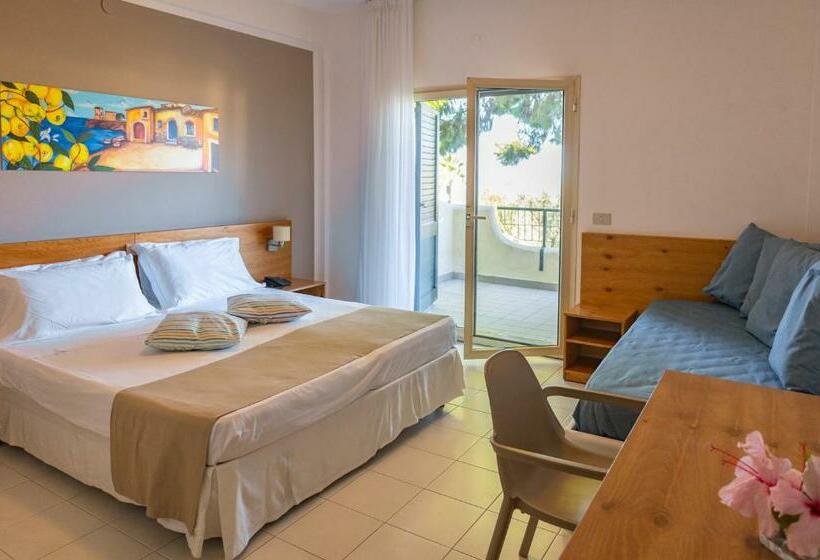 정원 전망 4인용 스탠다드 룸, Cdshotels Terrasini   Città Del Mare