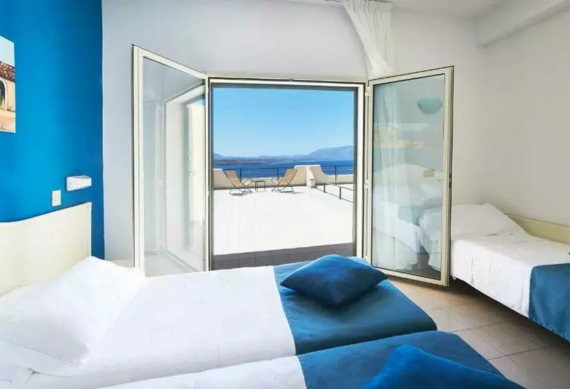 Standard Quadruple Room Sea View, Cdshotels Terrasini Città Del Mare