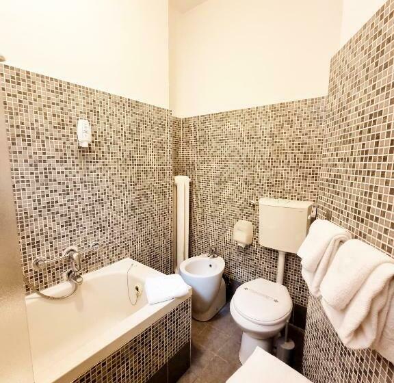 غرفة قياسية, Green Class Hotel Astoria