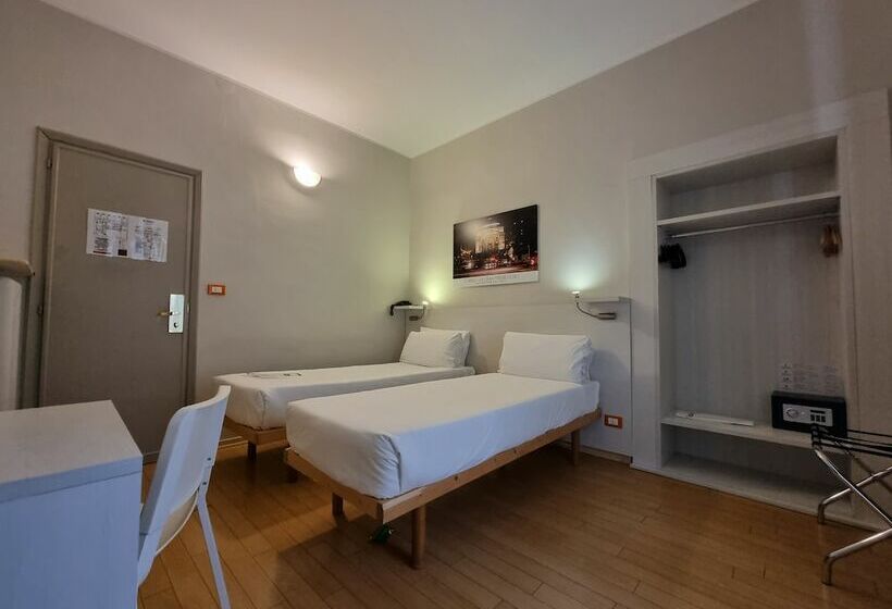 غرفة قياسية, Green Class Hotel Astoria