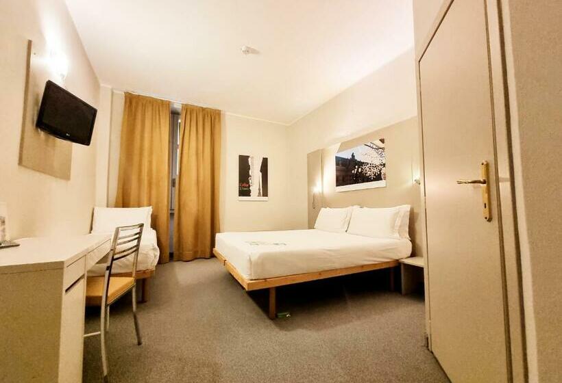 Номер Стандарт Трехместный, Green Class Hotel Astoria