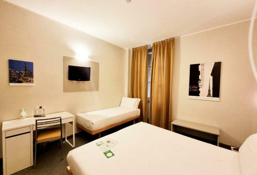 غرفة قياسية ثلاثية, Green Class Hotel Astoria