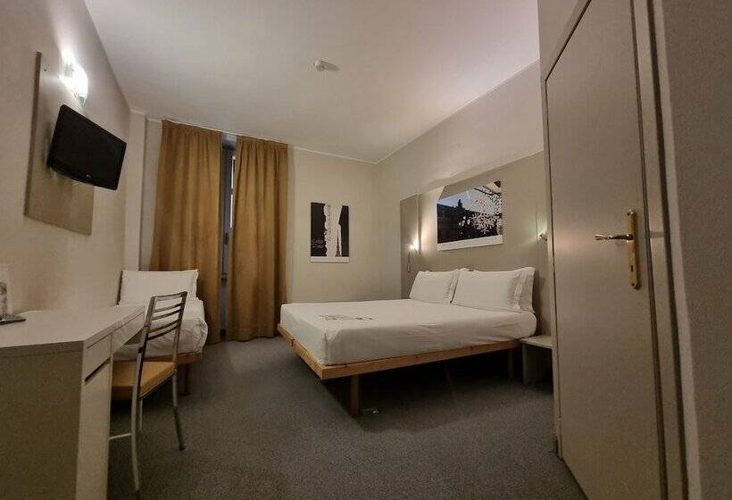 Номер Стандарт Трехместный, Green Class Hotel Astoria