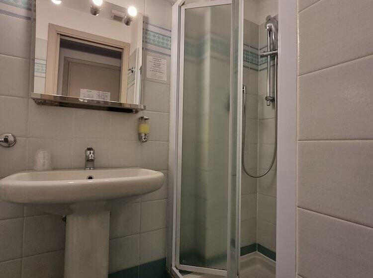 غرفة أساسية, Green Class Hotel Astoria