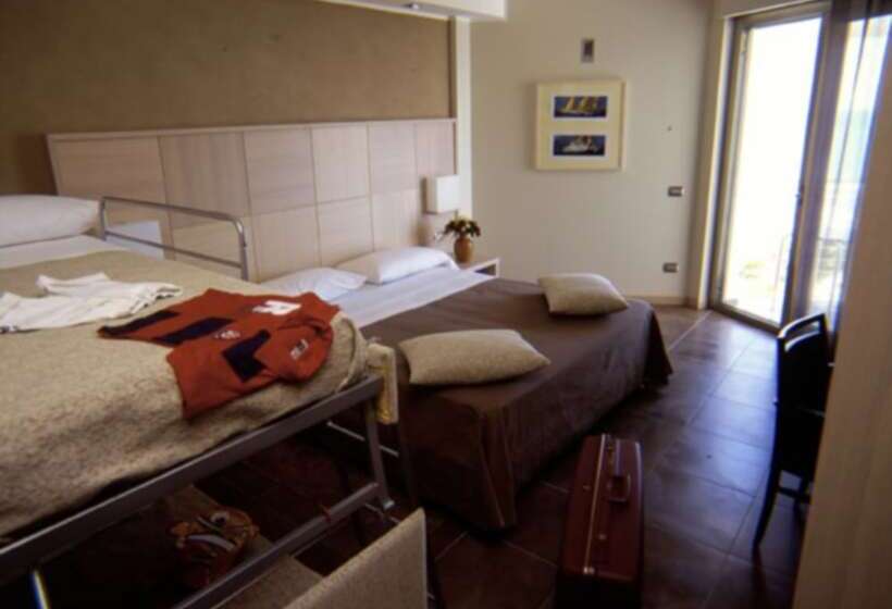 חדר קלאסי לארבעה, Abruzzo Marina