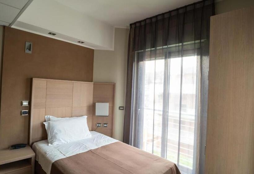 חדר סטנדרט יחיד, Abruzzo Marina