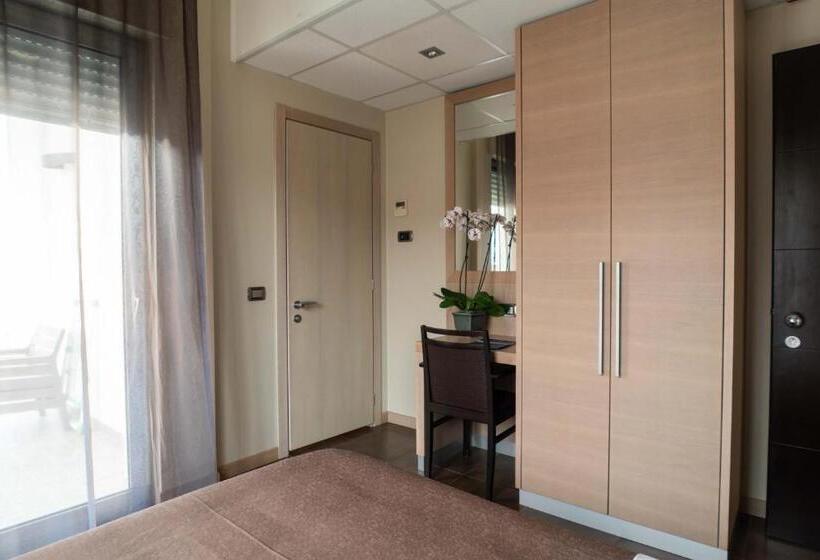 חדר סטנדרט יחיד, Abruzzo Marina