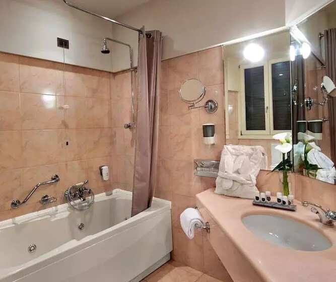 Suite, Accademia