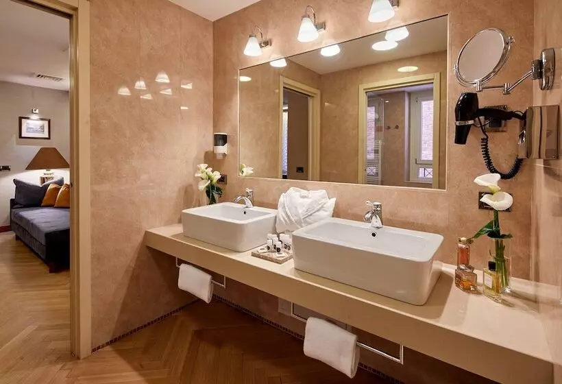 Suite, Accademia