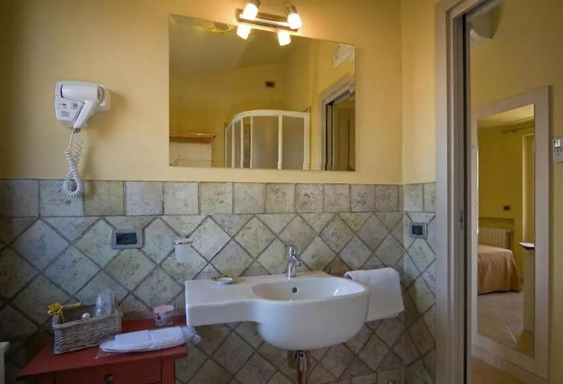 اتاق استاندارد, Albergo Africa