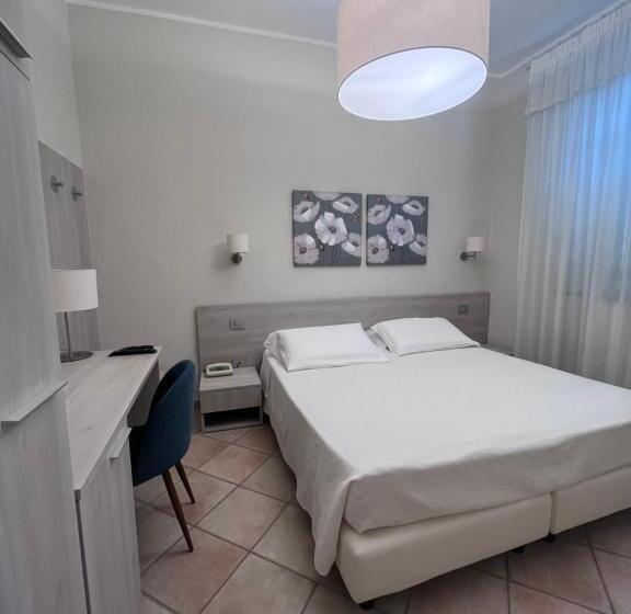 家庭间, Albergo Africa