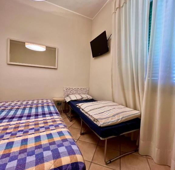 家庭间, Albergo Africa