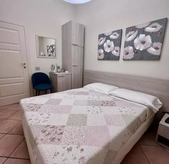 اتاق عادی, Albergo Africa