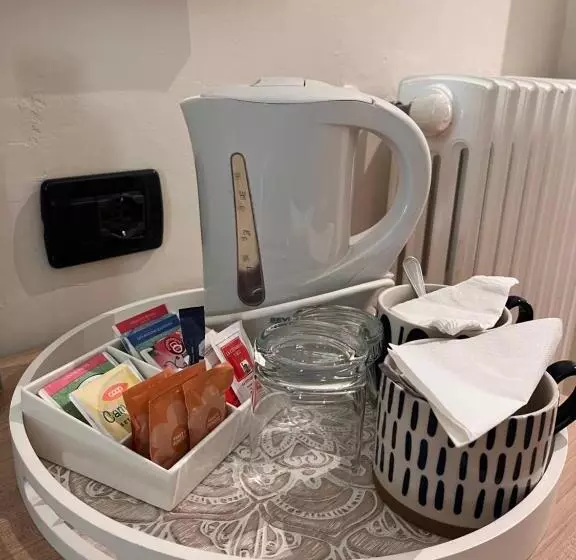 اتاق عادی, Albergo Africa