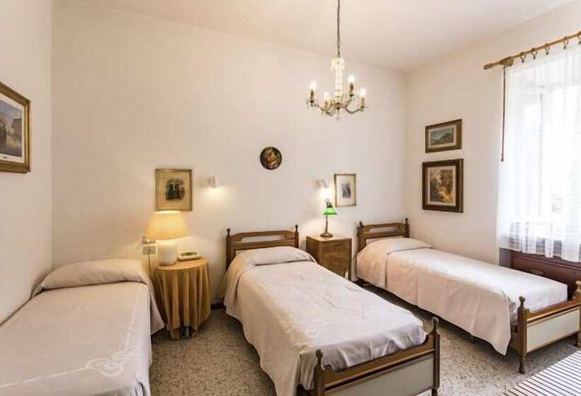Номер Стандарт Трехместный, Albergo La Felicina   Mugello