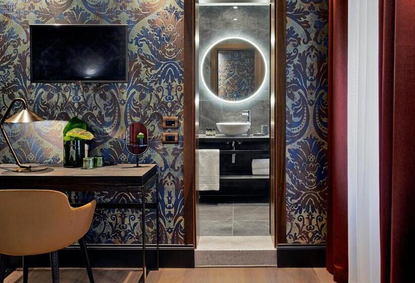 اتاق کلاسیک, Americandinesen