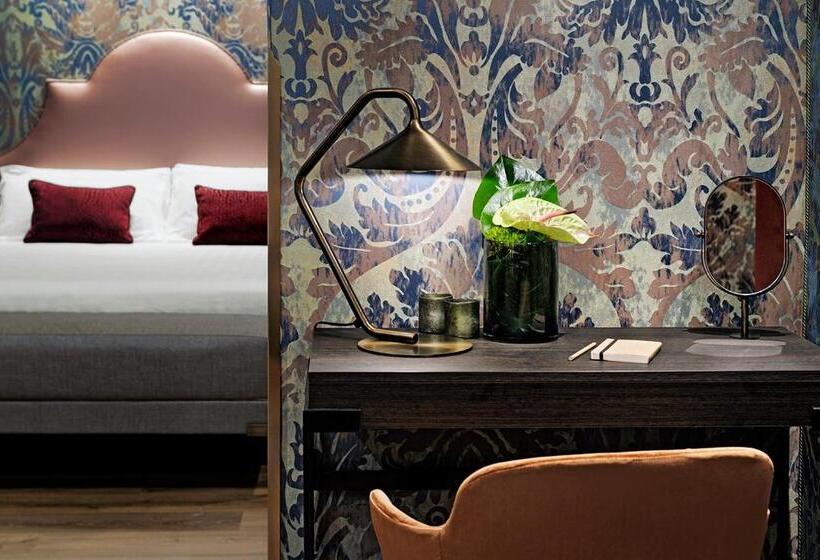 اتاق استاندارد چهار تخته, Americandinesen