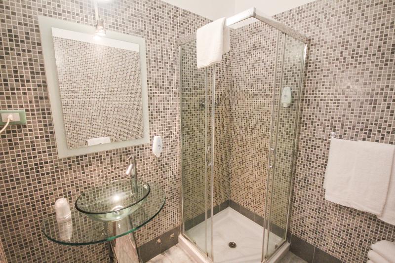 غرفة قياسية فردية, Green Class Hotel Astoria