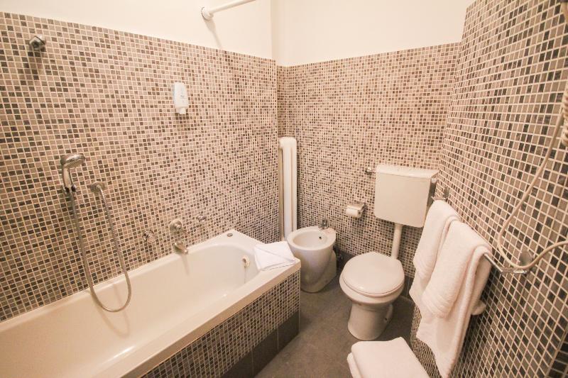 غرفة قياسية, Green Class Hotel Astoria