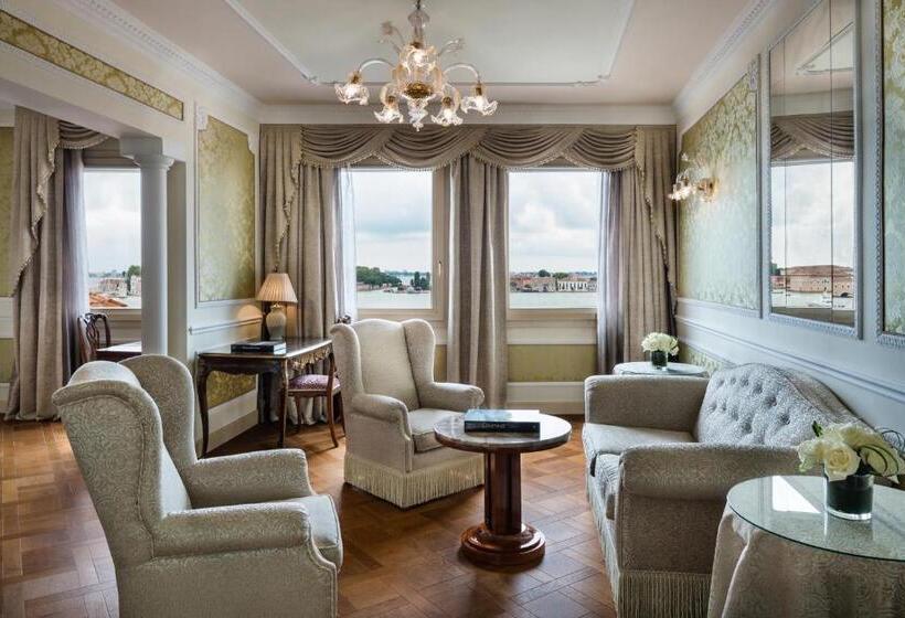 Suite with lake view, Baglioni Hotel Luna   The Leading Hotels Of The World