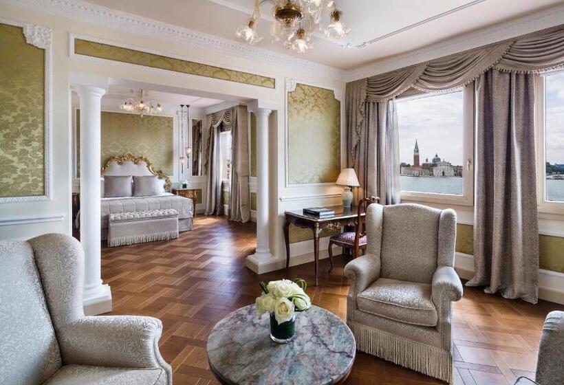 Suite with lake view, Baglioni Hotel Luna   The Leading Hotels Of The World