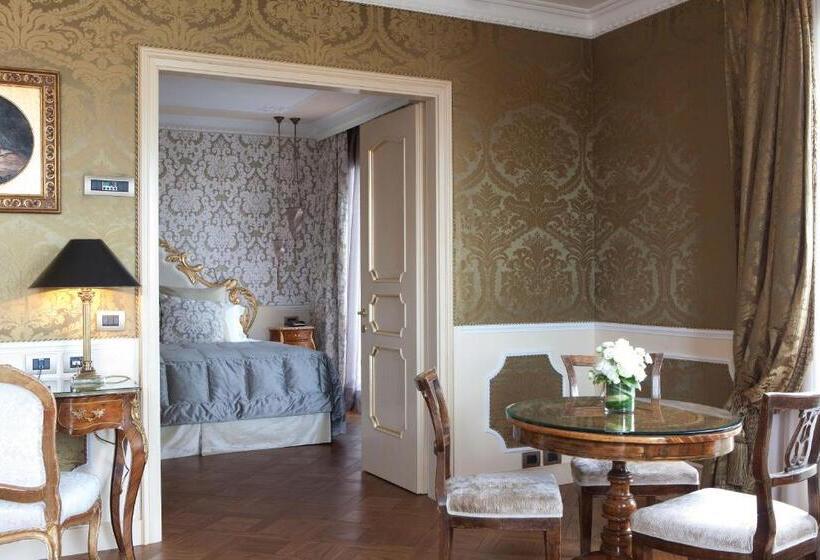 Suite with lake view, Baglioni Hotel Luna   The Leading Hotels Of The World