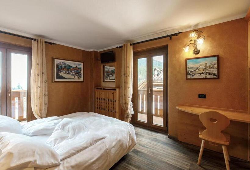 غرفة قياسية مطلة على الجبل, B&b La Montanara