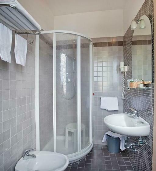 غرفة قياسية, Bernard