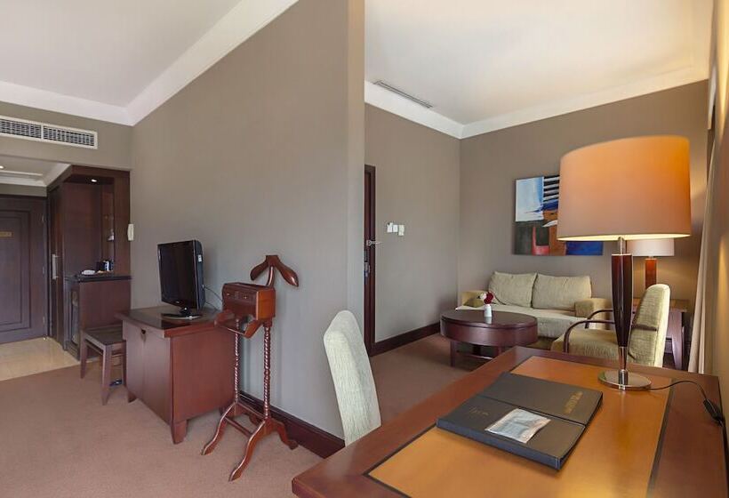 エクゼクティブルーム, Blue Sky