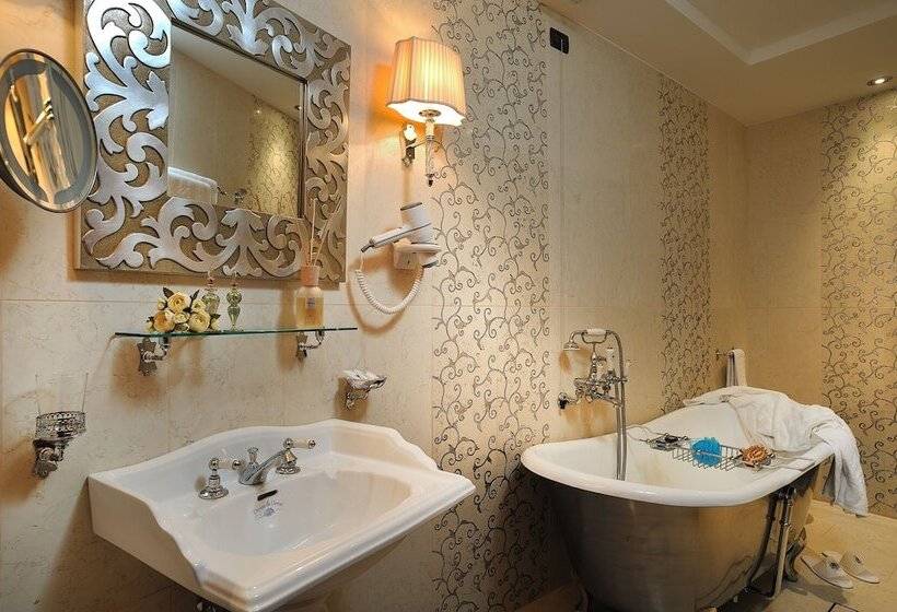 غرفة ديلوكس, Bonconte