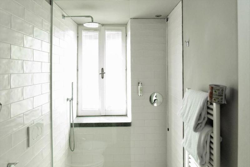 اتاق استاندارد سه نفره, Clitunno