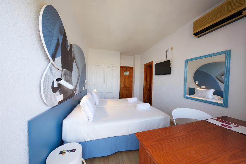 اتاق استاندارد سه نفره, Clitunno