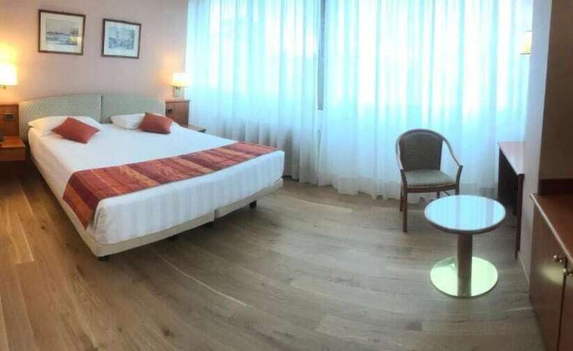 اتاق استاندارد, Crystal Hotel Varese