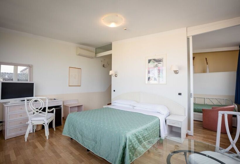 Camera Standard, Duomo