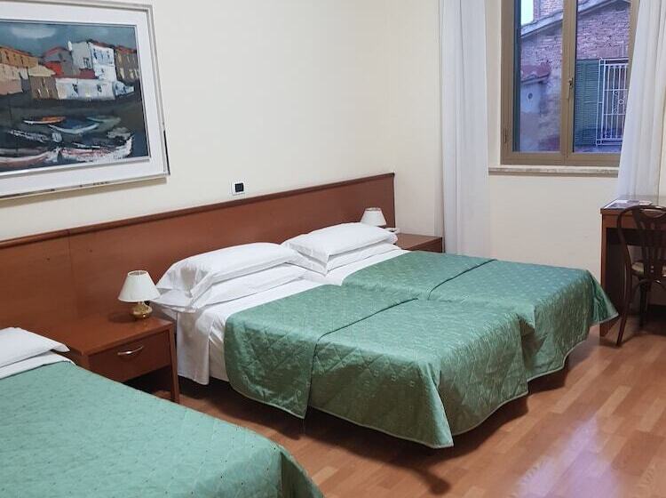 Camera Quadrupla Standard, Duomo