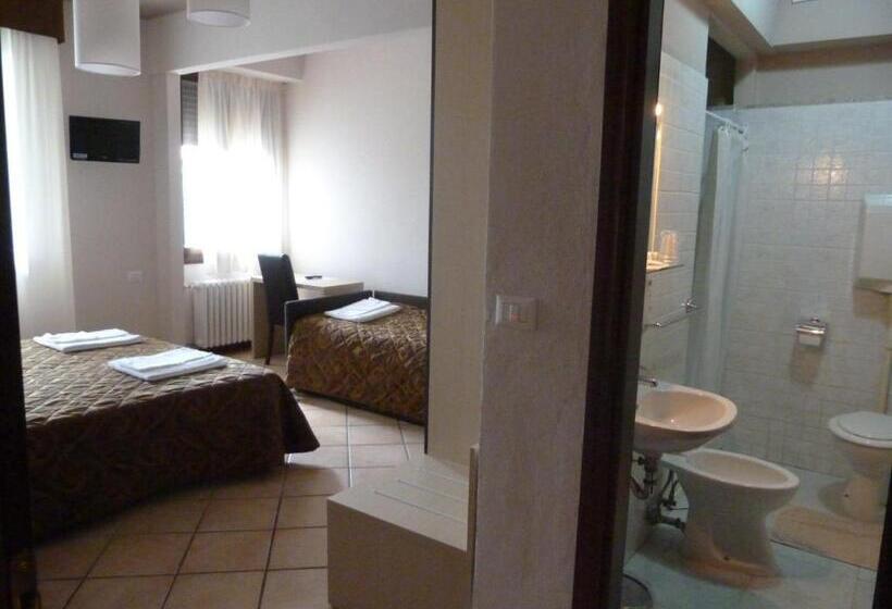 חדר סטנדרט לשלושה, Eden