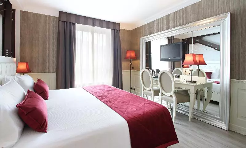 デラックスルーム, Giberti & Spa