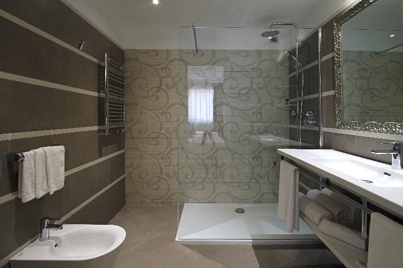 חדר דלוקס, Giberti & Spa