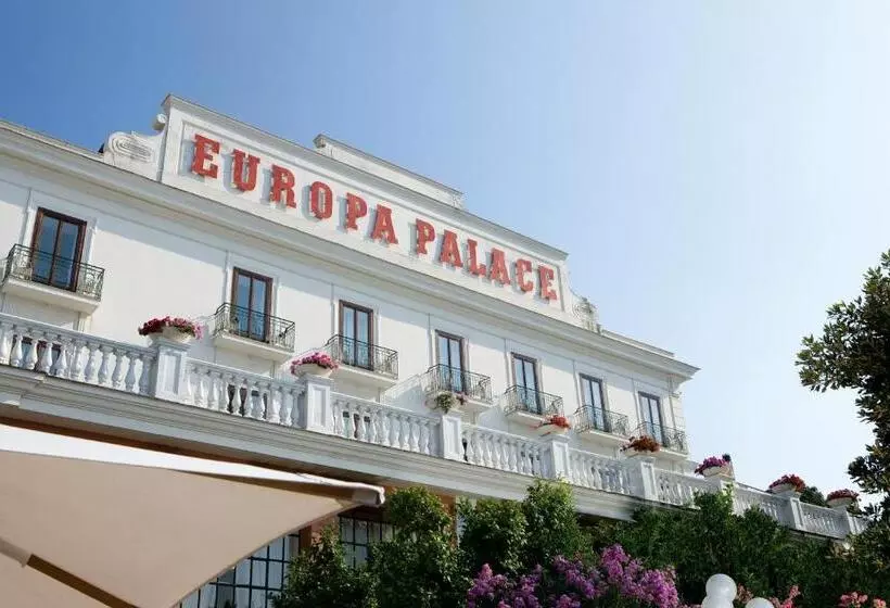 اتاق استاندارد با چشم‌انداز دریا, Grand Hotel Europa Palace
