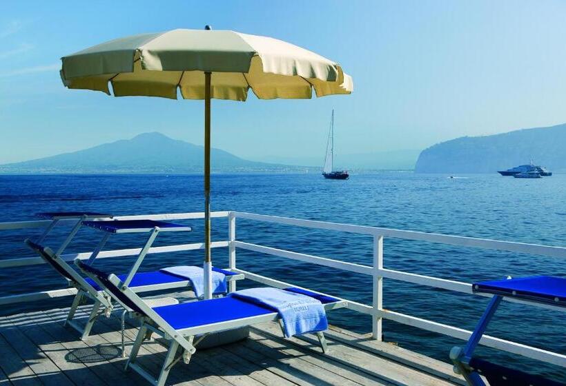 جناح مطلّ علي البحر, Grand Hotel Europa Palace