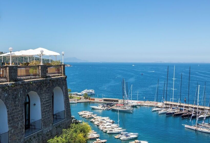 オーシャンビュースイート, Grand Hotel Europa Palace