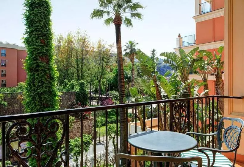 اتاق کلاسیک با چشم‌انداز شهر, Grand Hotel Royal