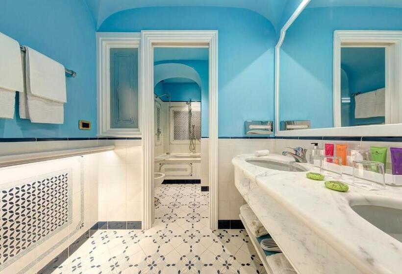 חדר קלאסי עם נוף עירוני, Grand Hotel Royal