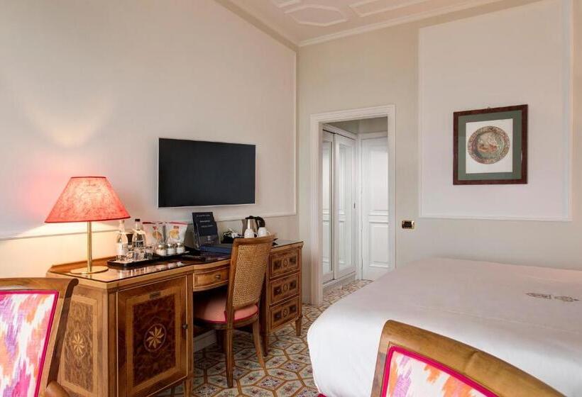 חדר פרמיום, Grand Hotel Royal