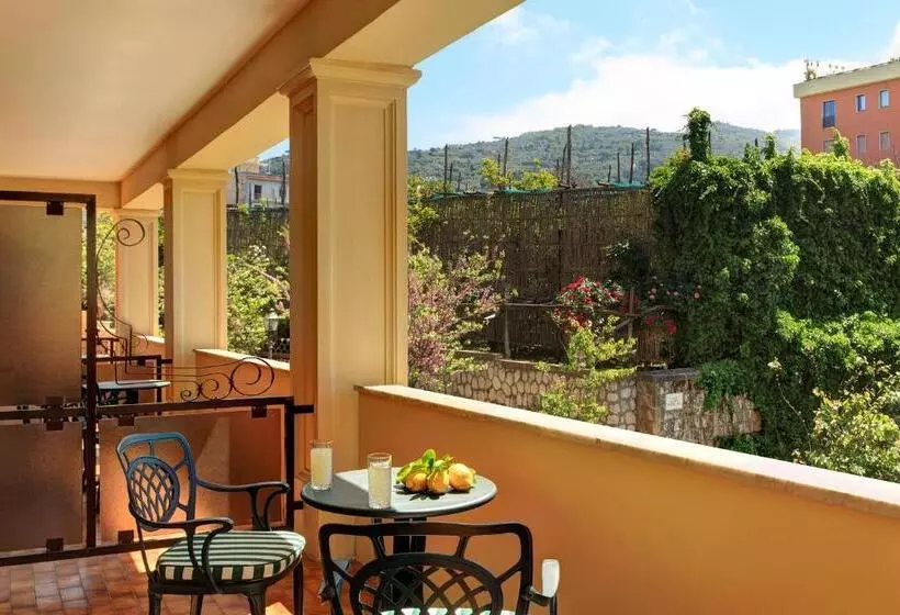سوییت جونیور سوپریور, Grand Hotel Royal