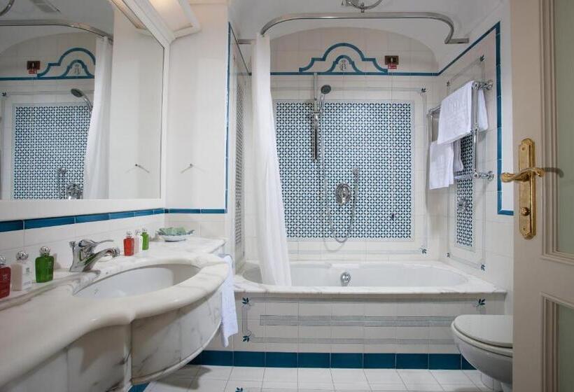 חדר בסיסי, Grand Hotel Royal