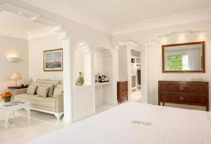 سوییت لوکس, Grand Hotel Royal