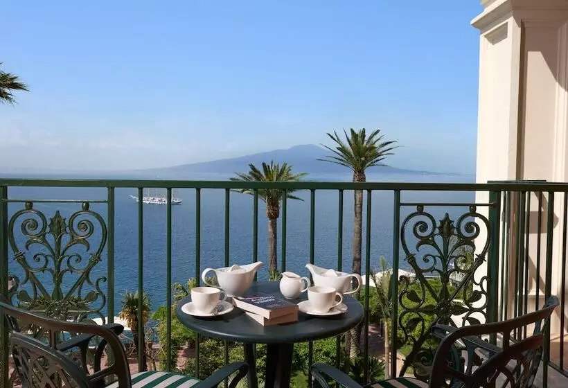 سوئیت رویال, Grand Hotel Royal