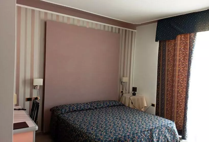 Sviitti, Grazia Deledda